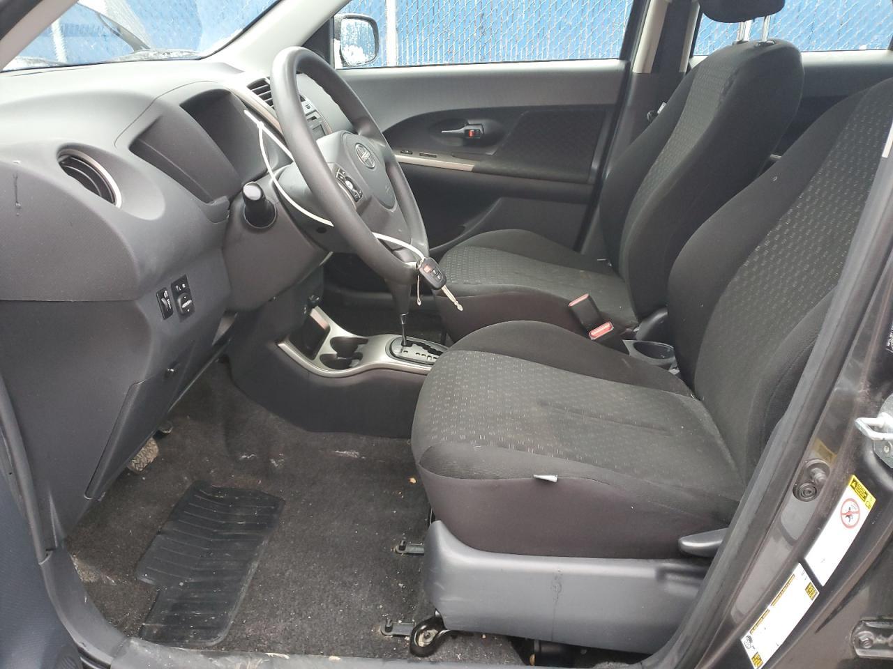 2013 TOYOTA SCION