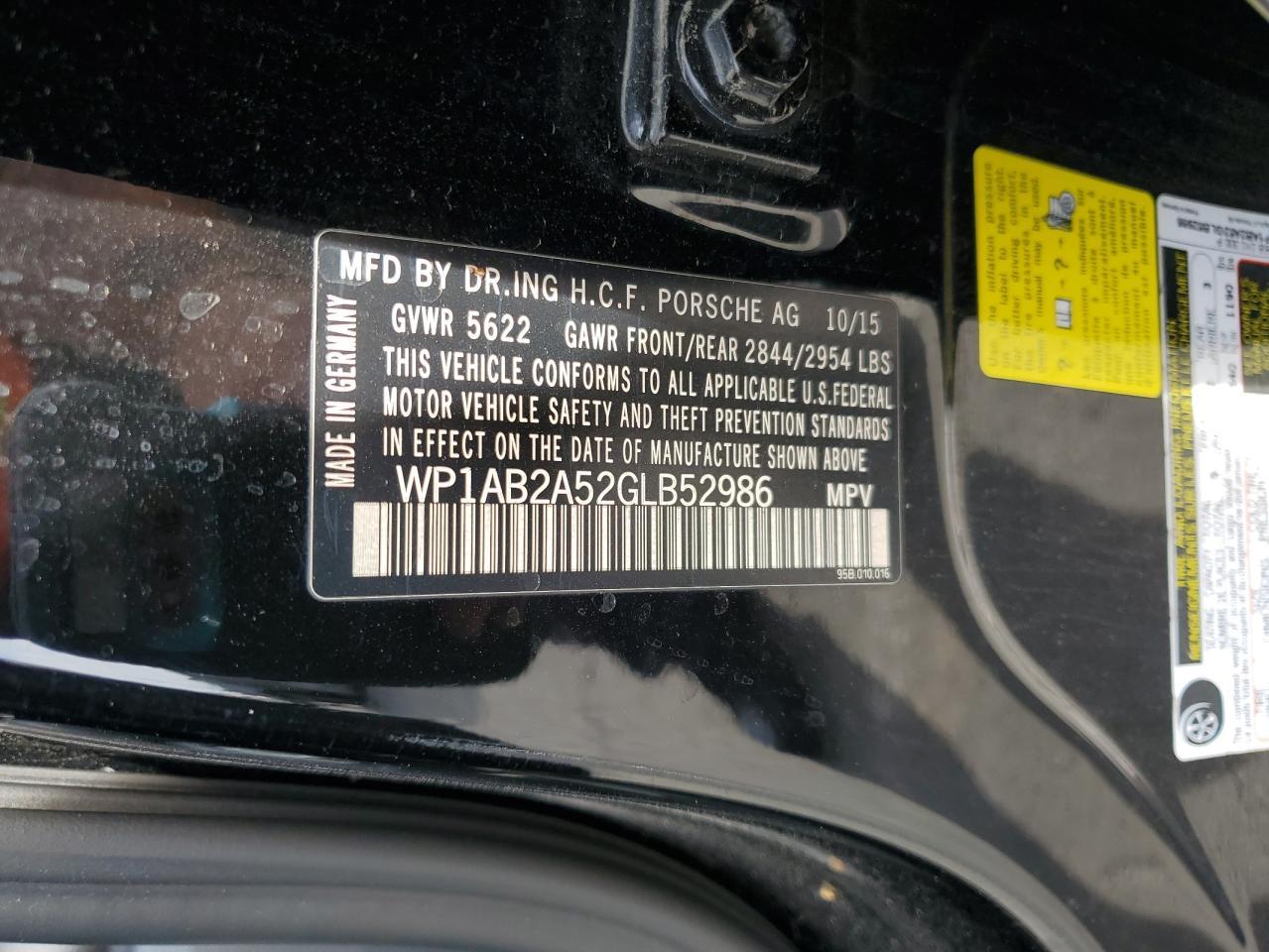 2016 PORSCHE Macan