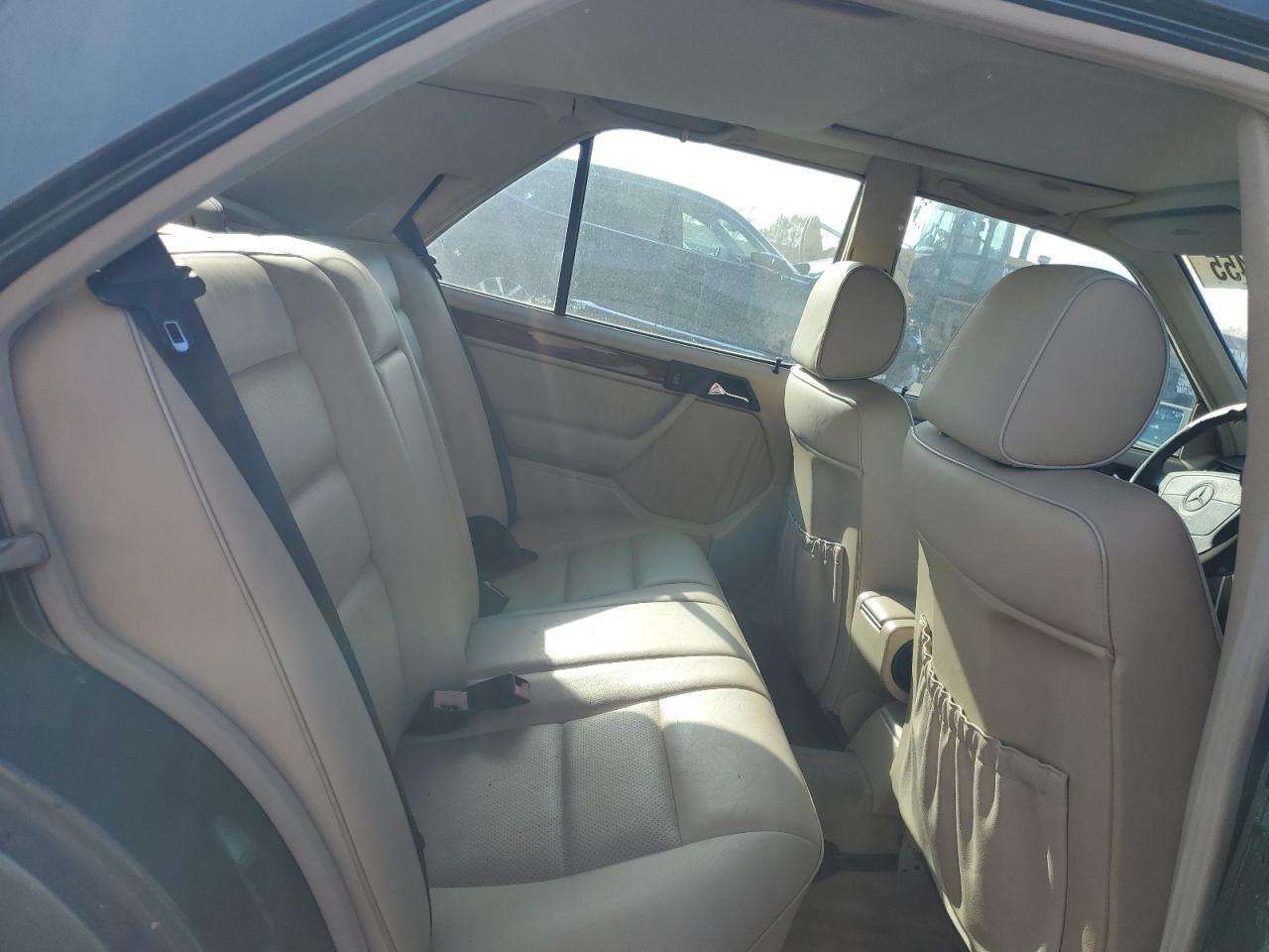 1995 MERCEDES-BENZ E-Class