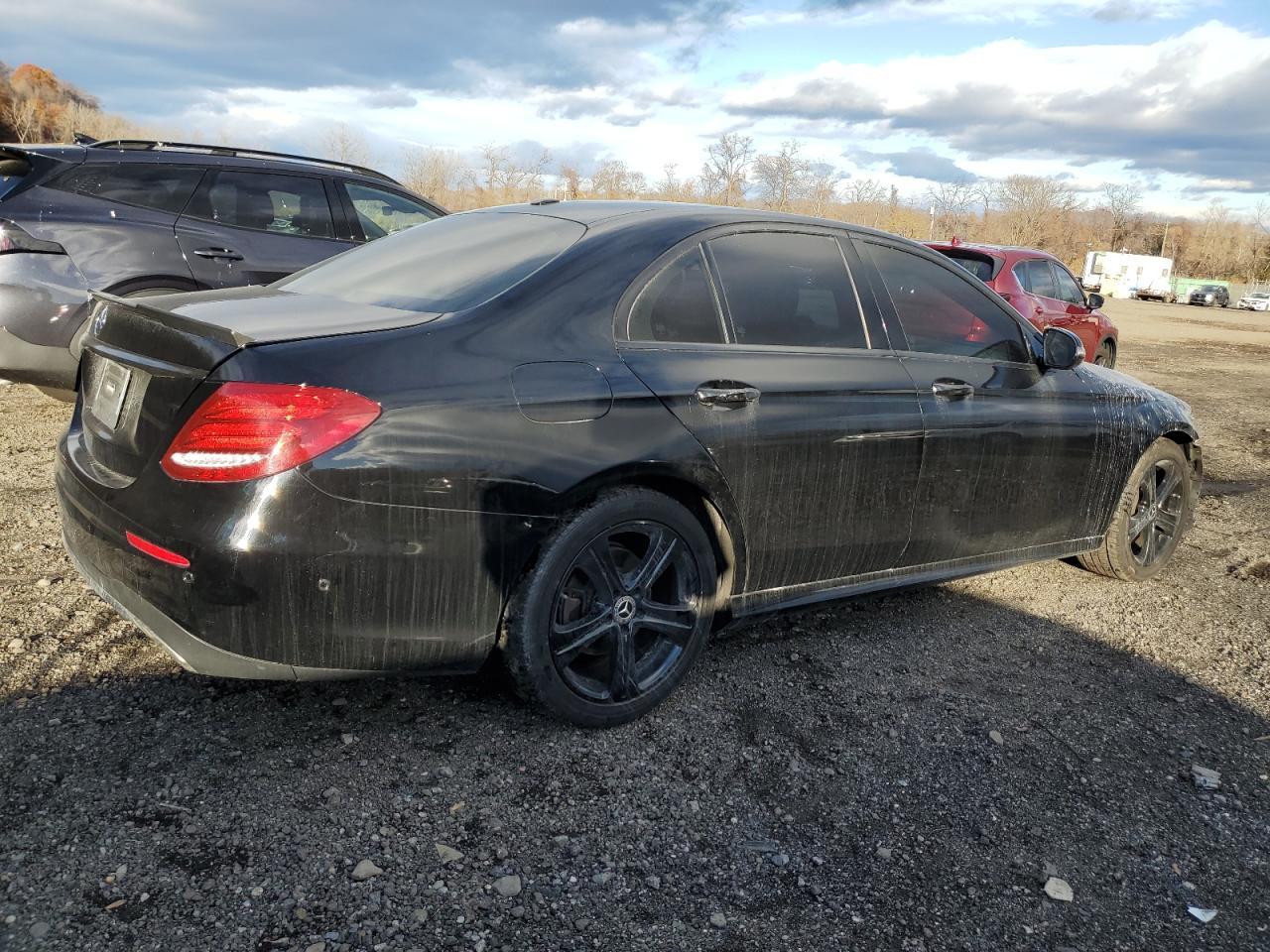2017 MERCEDES-BENZ E-Class