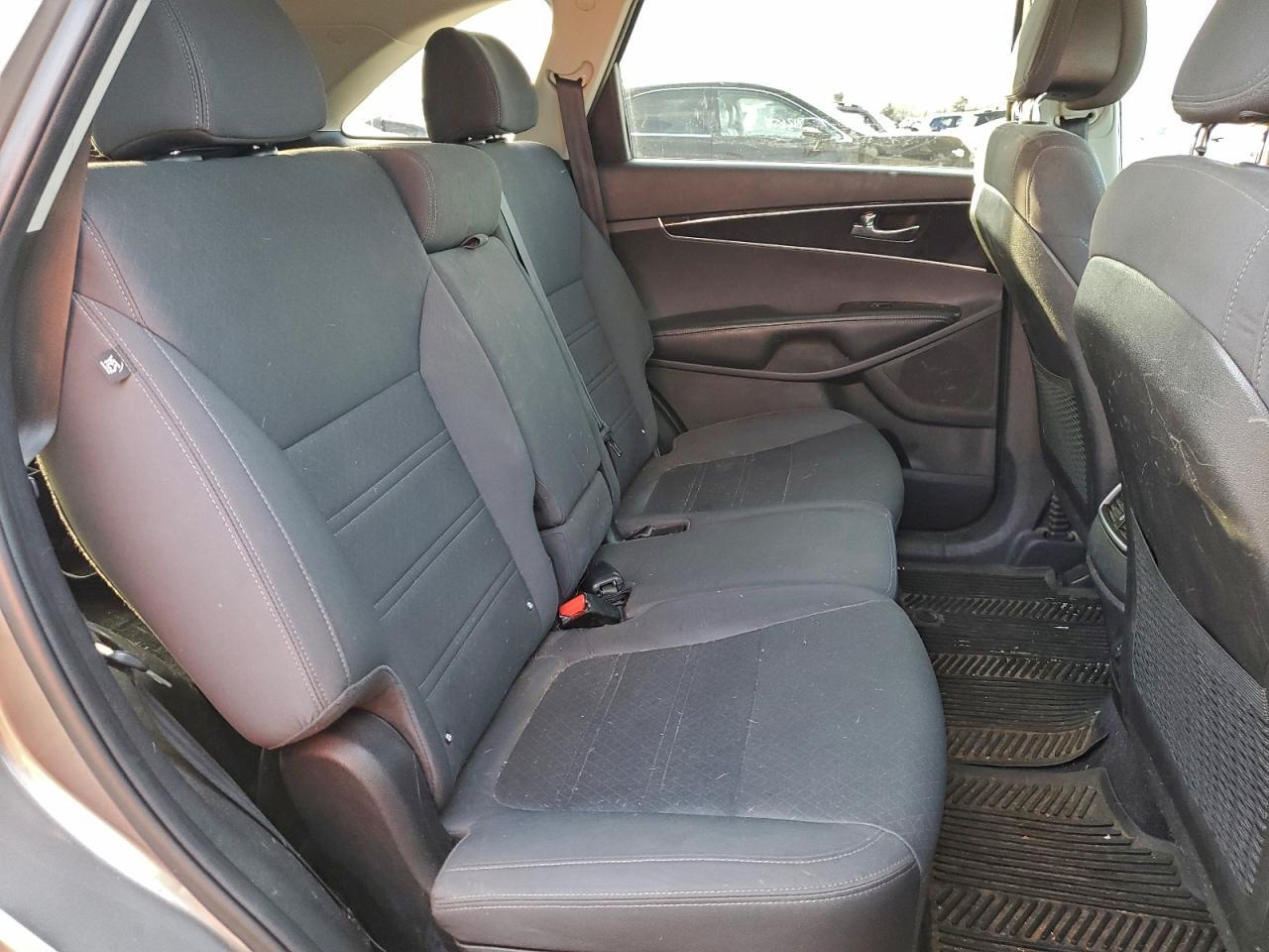 2016 KIA SORENTO