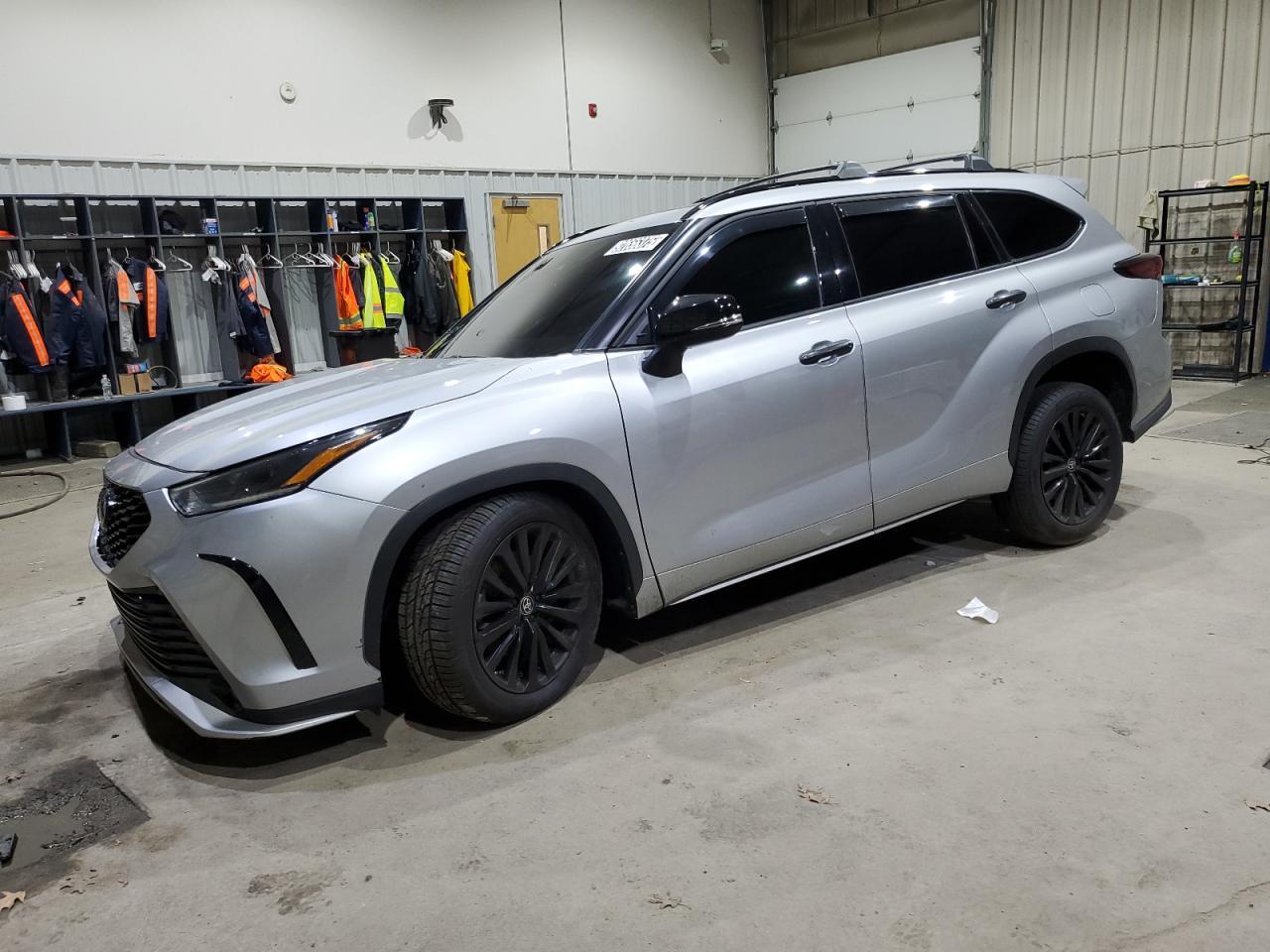 2024 TOYOTA HIGHLANDER