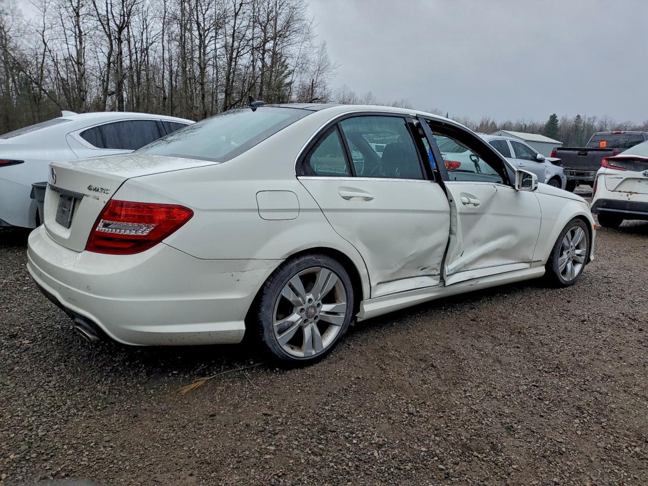 2012 MERCEDES-BENZ C-CLASS
