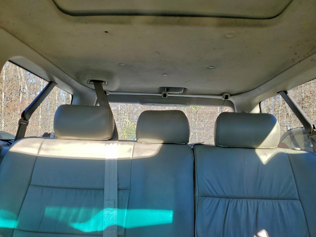 2000 SUBARU Legacy