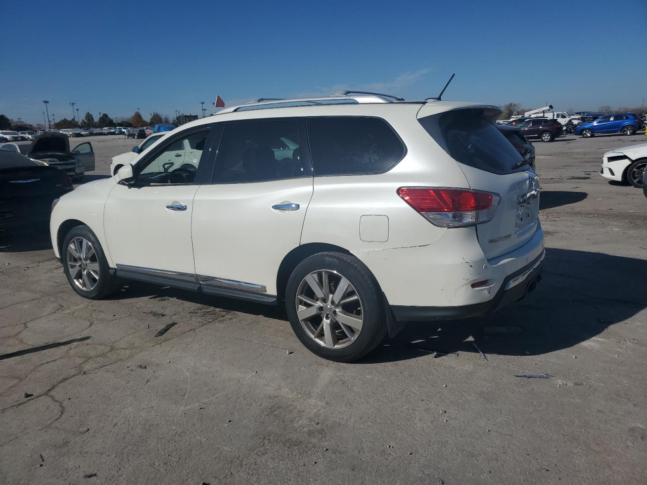 2016 NISSAN PATHFINDER