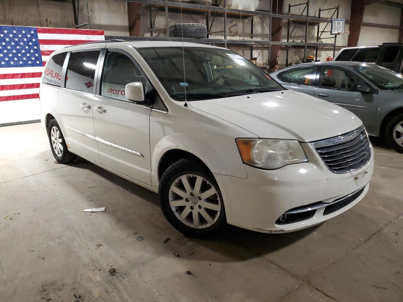 2012 CHRYSLER Town & Country