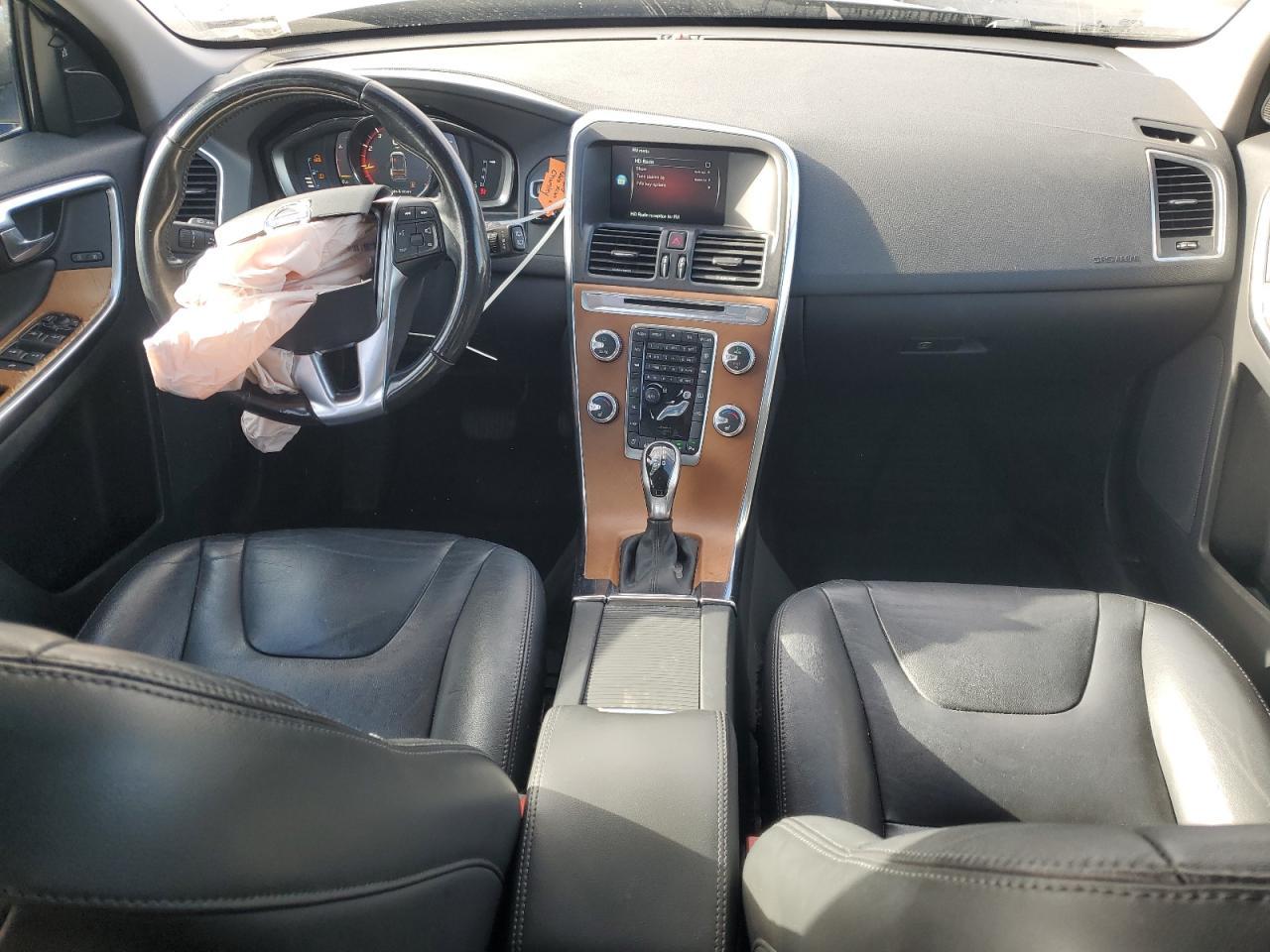 2017 VOLVO XC60