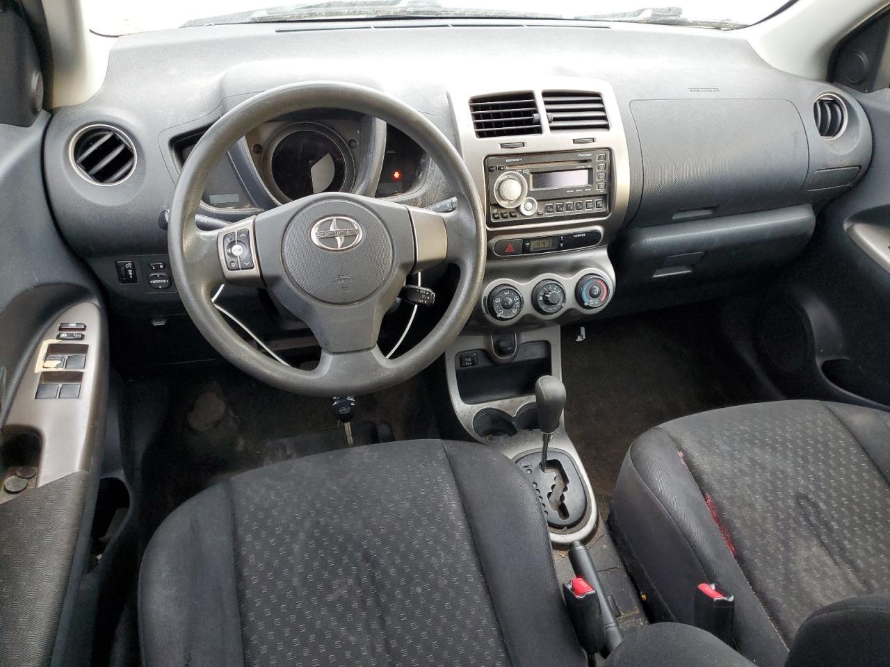 2011 TOYOTA SCION