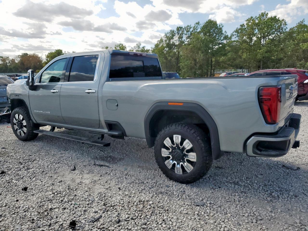 2024 GMC Sierra