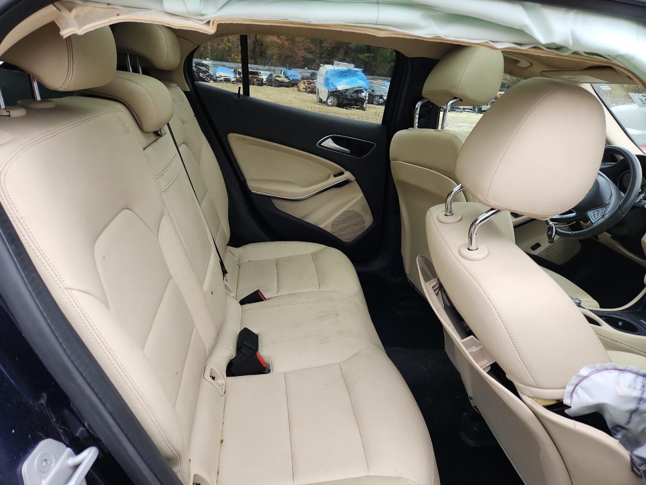 2017 MERCEDES-BENZ GLA-Class