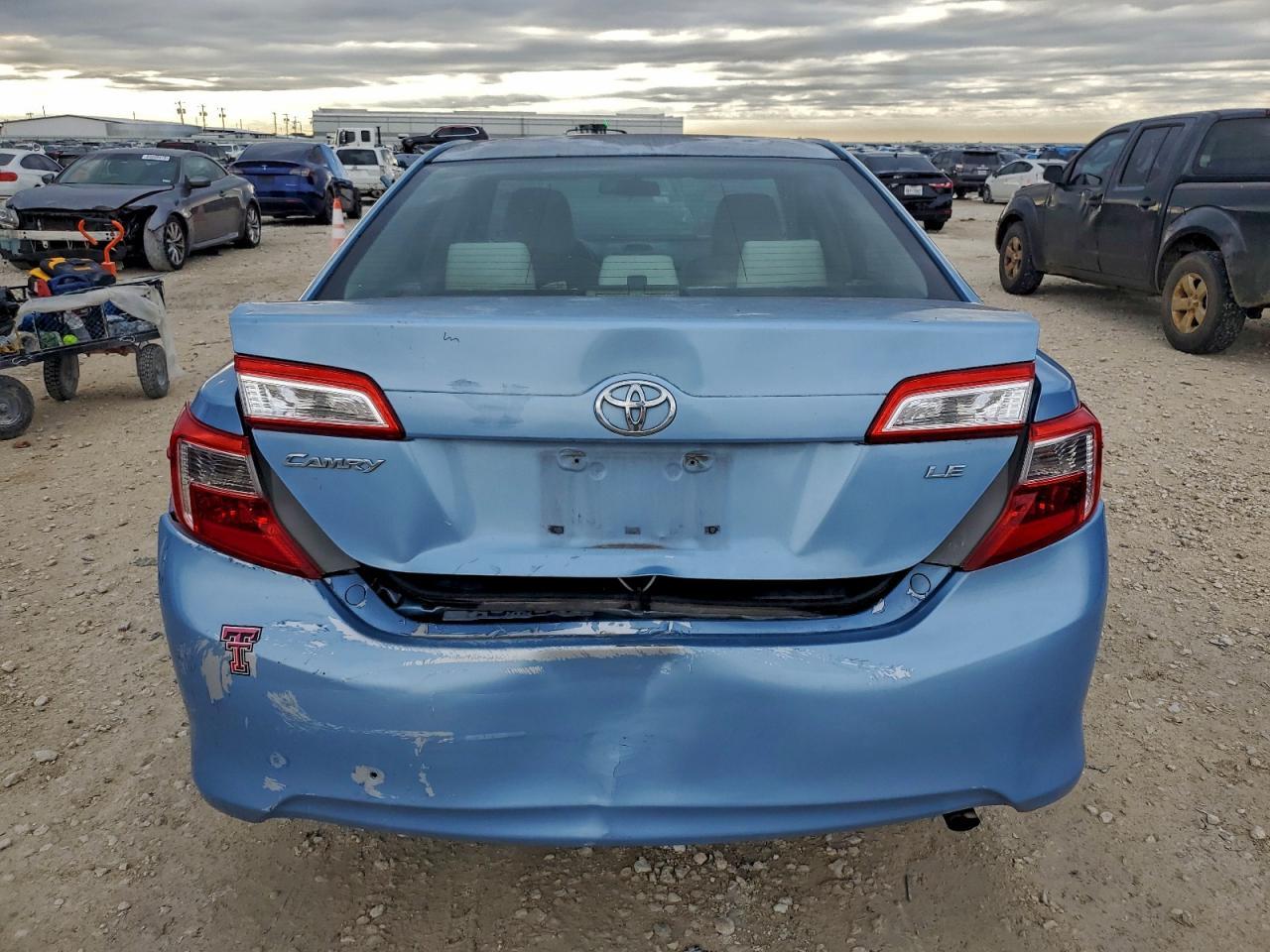 2012 TOYOTA CAMRY