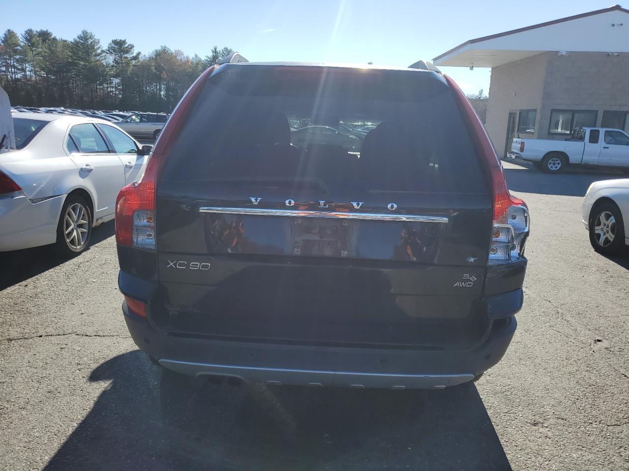 2010 VOLVO XC90
