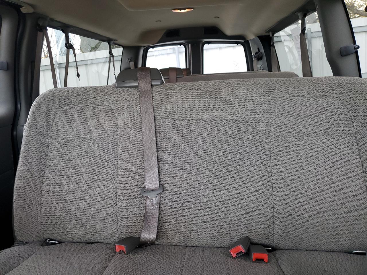 2024 CHEVROLET Express 3500