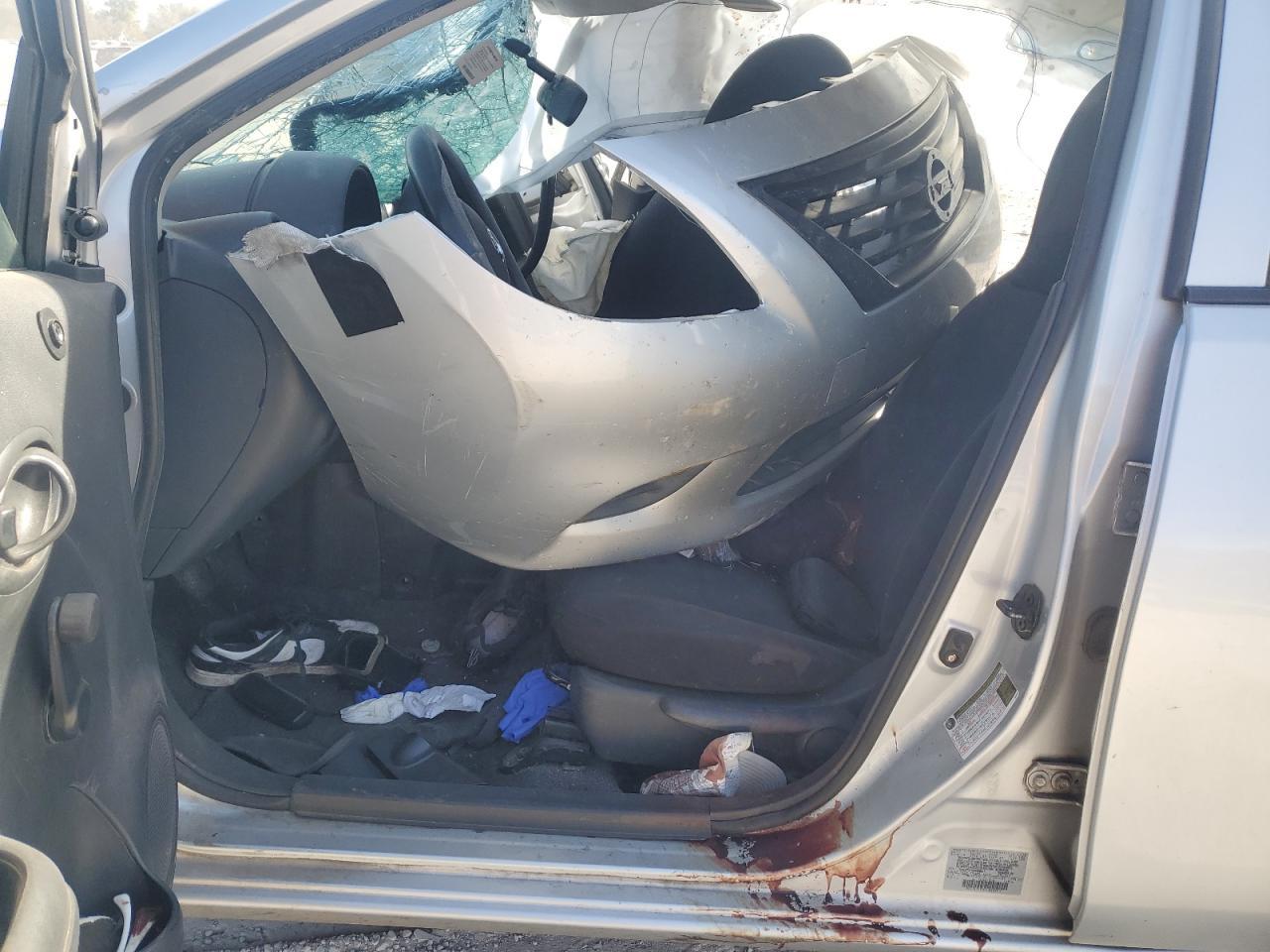 2013 NISSAN VERSA