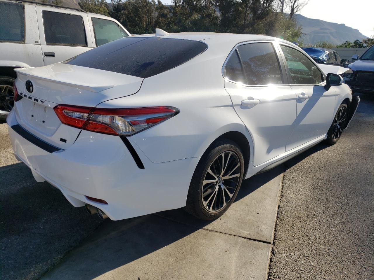 2019 TOYOTA CAMRY