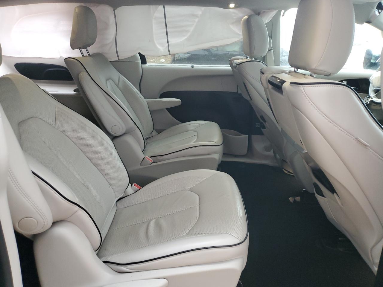 2021 CHRYSLER Pacifica