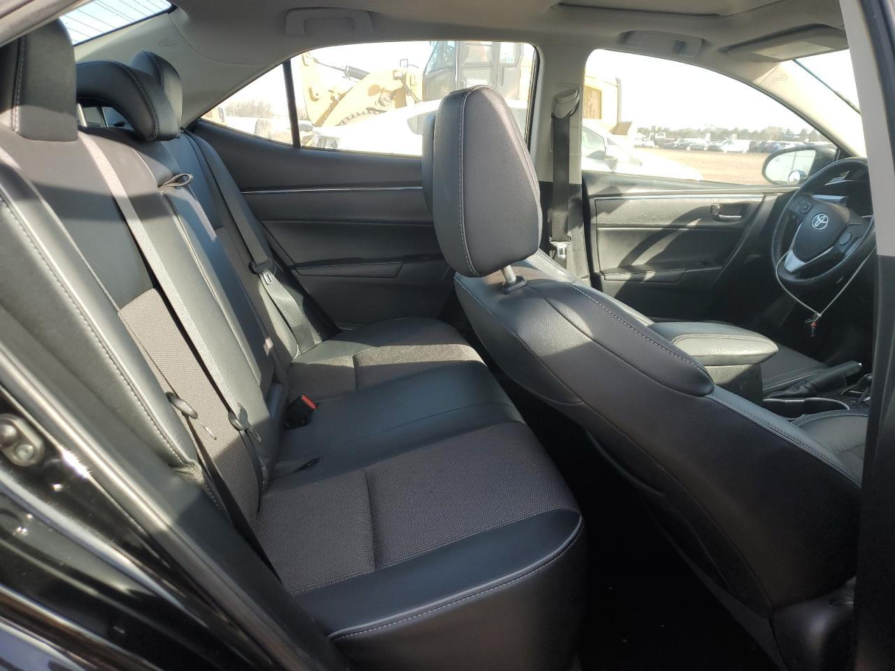 2015 TOYOTA COROLLA
