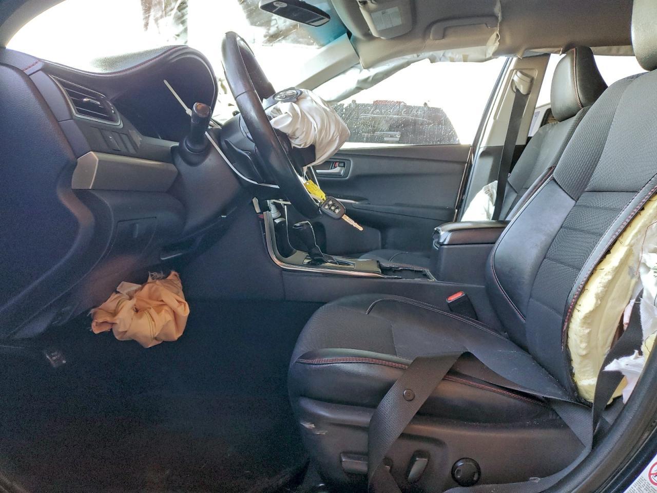 2016 TOYOTA CAMRY