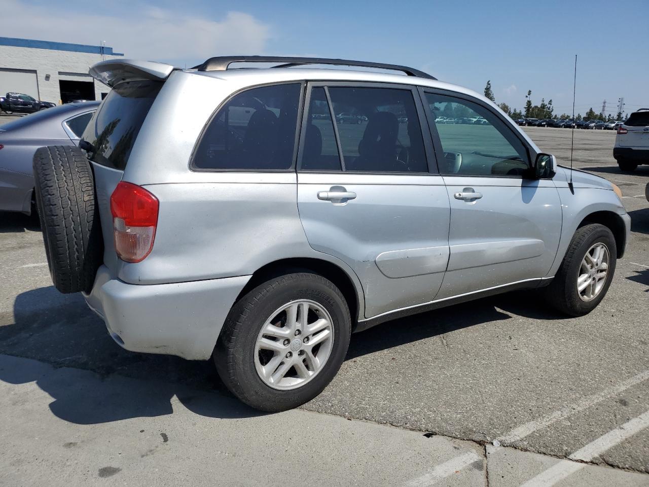 2002 TOYOTA RAV4