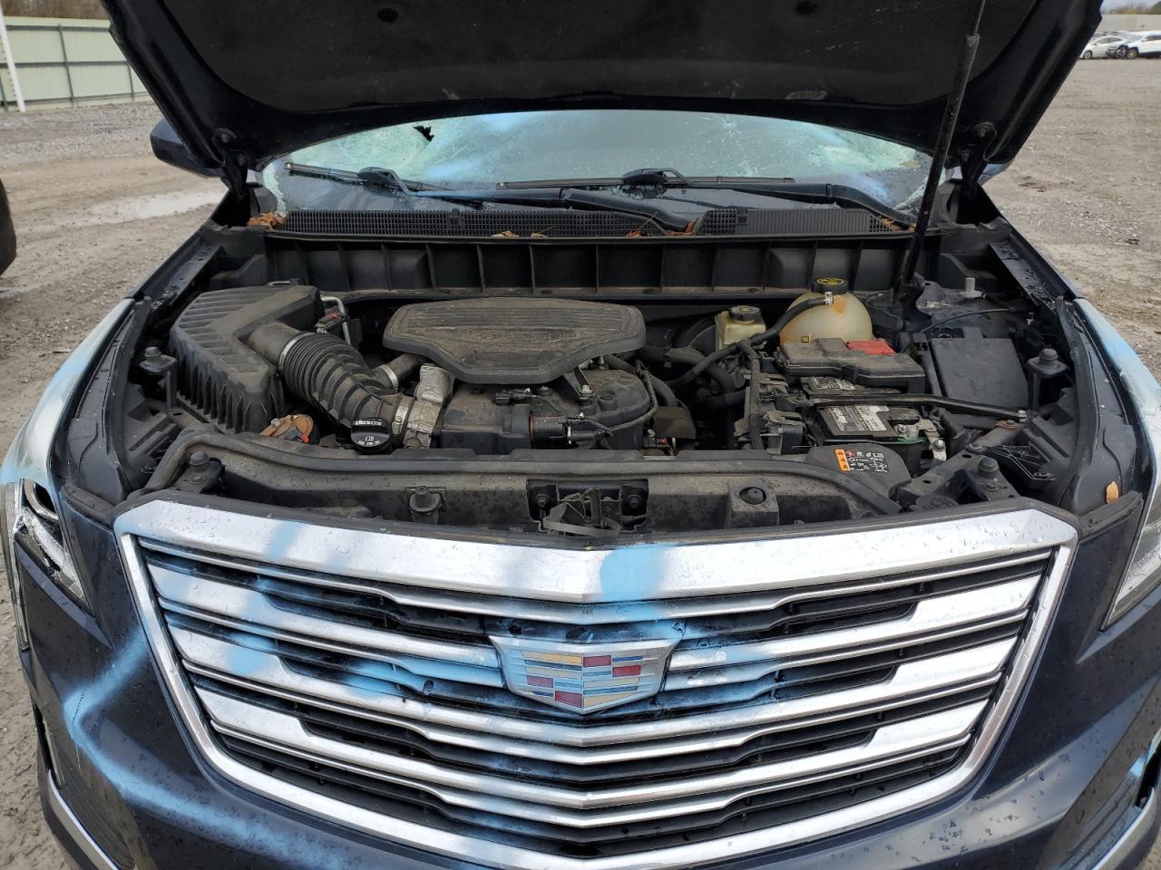 2017 CADILLAC XT5