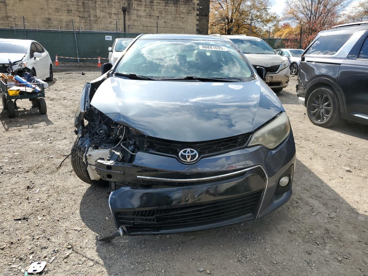 2015 TOYOTA COROLLA