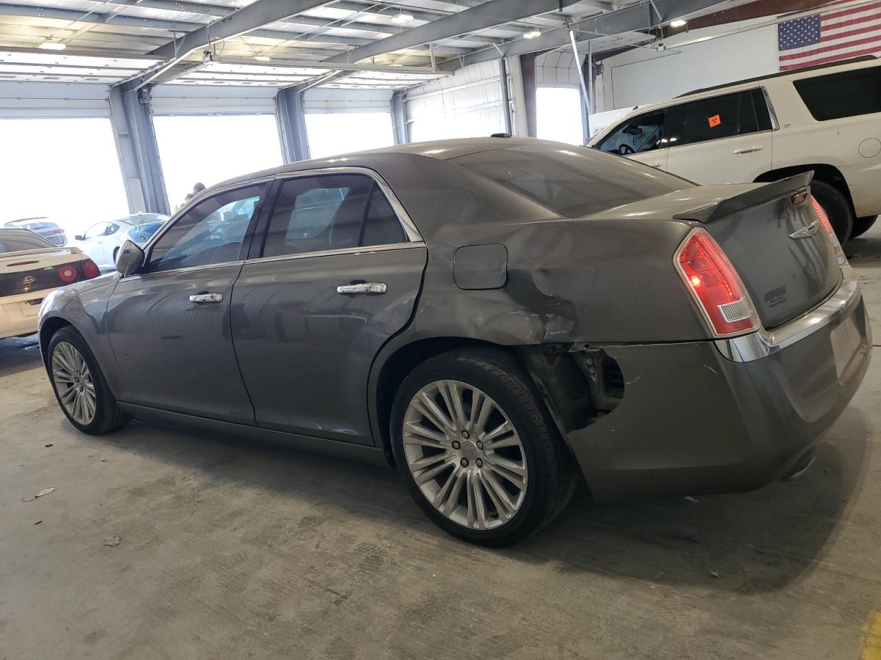 2011 CHRYSLER 300
