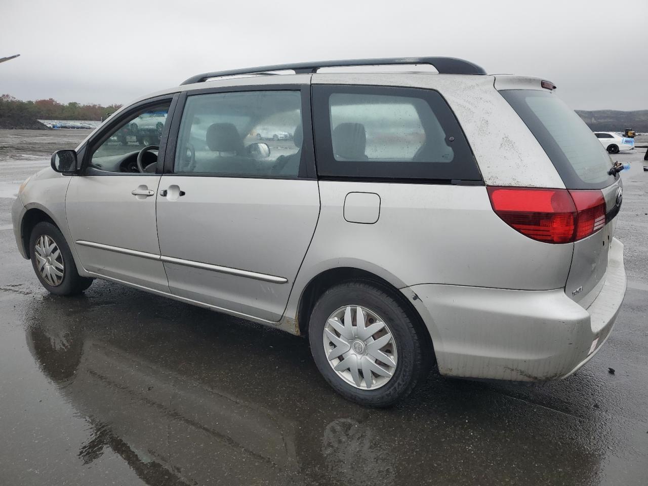 2005 TOYOTA SIENNA
