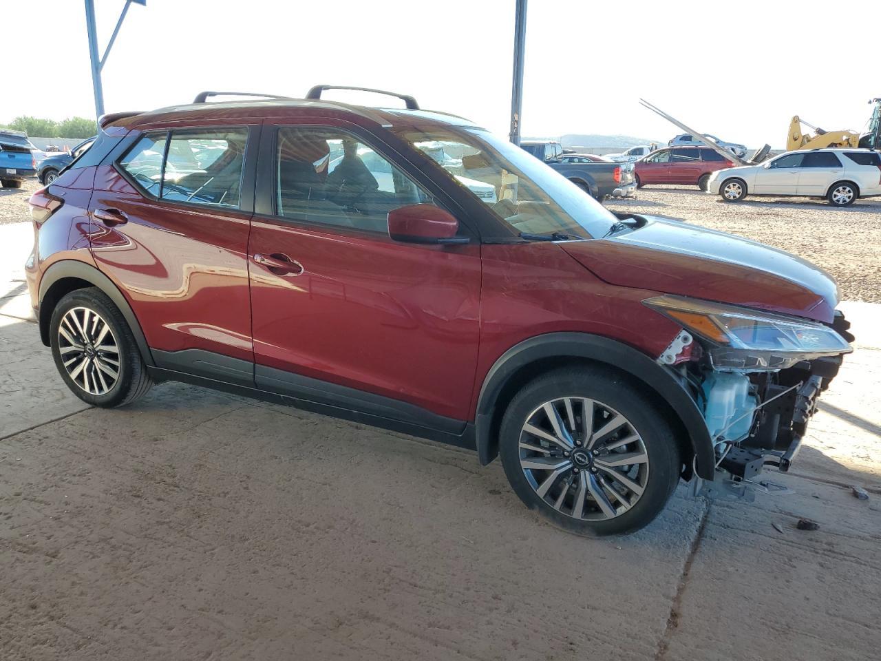 2023 NISSAN KICKS