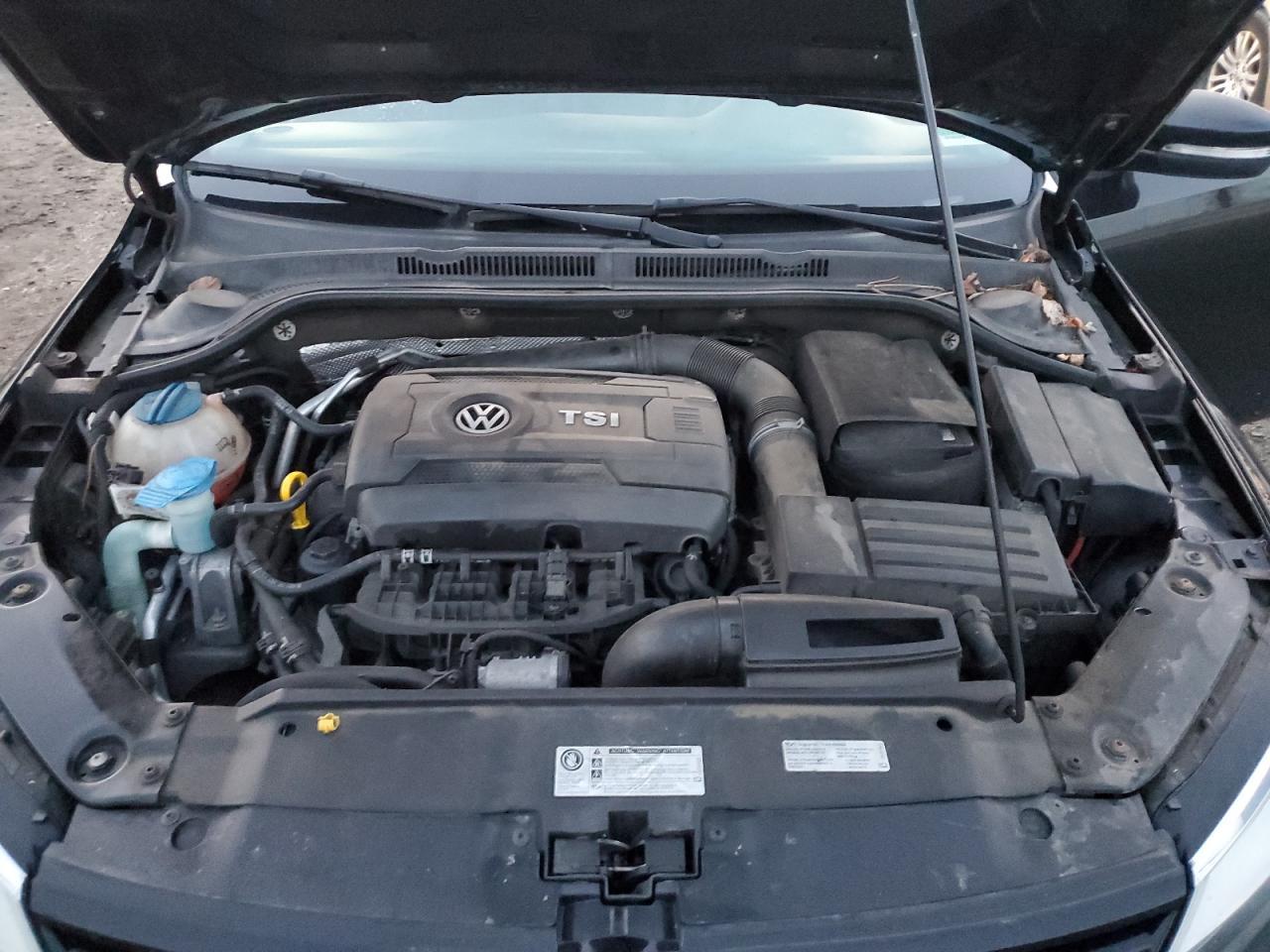 2014 VOLKSWAGEN JETTA
