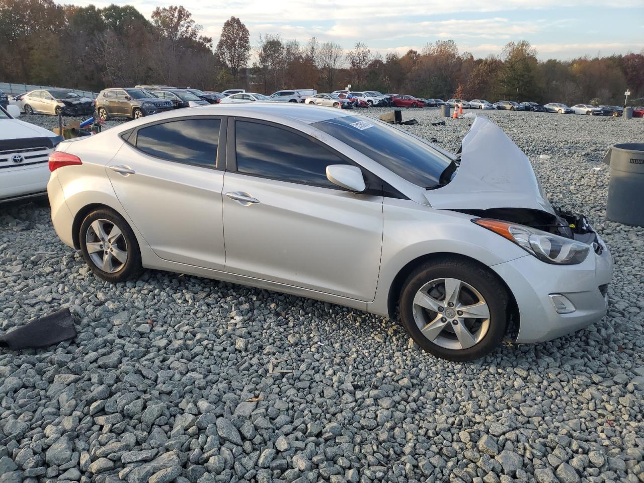 2012 HYUNDAI ELANTRA