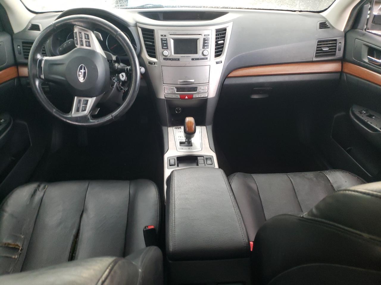 2013 SUBARU Outback