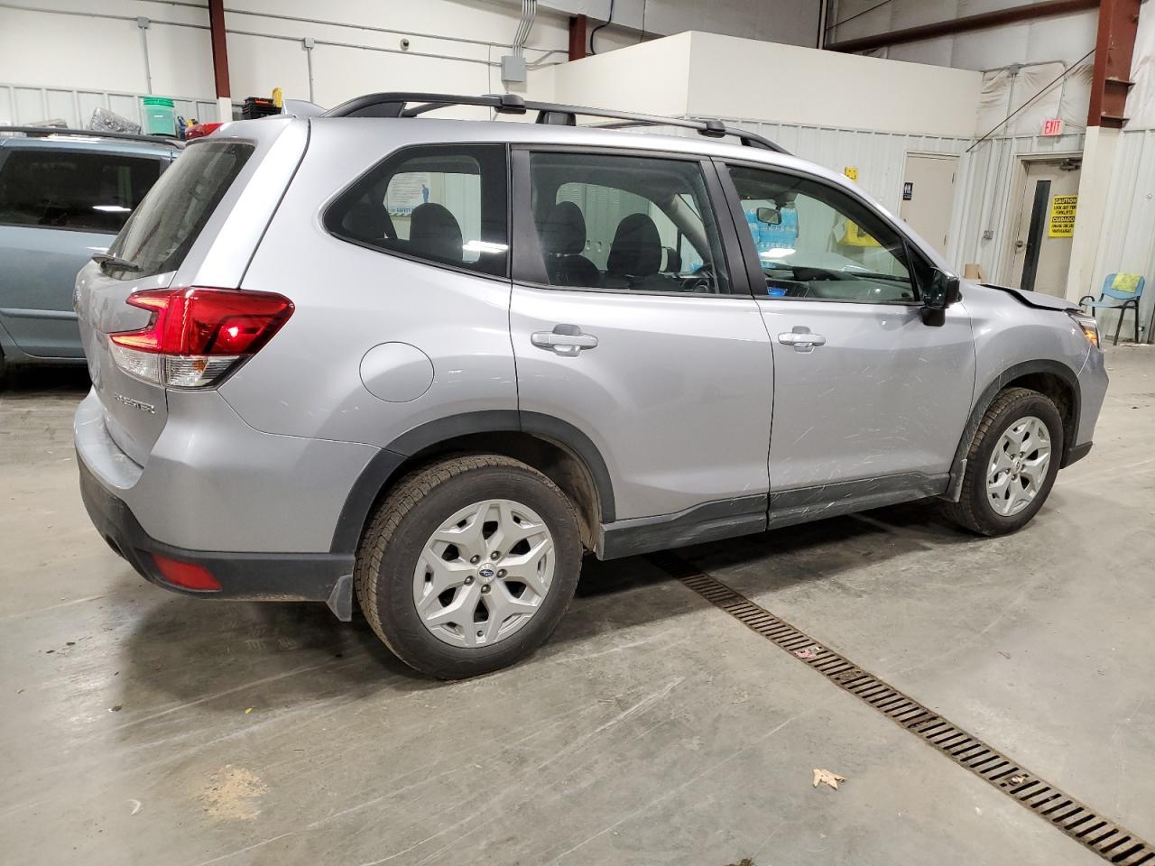 2021 SUBARU FORESTER