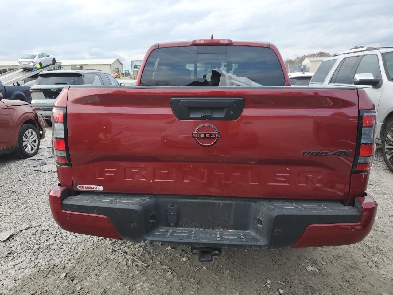 2024 NISSAN Frontier