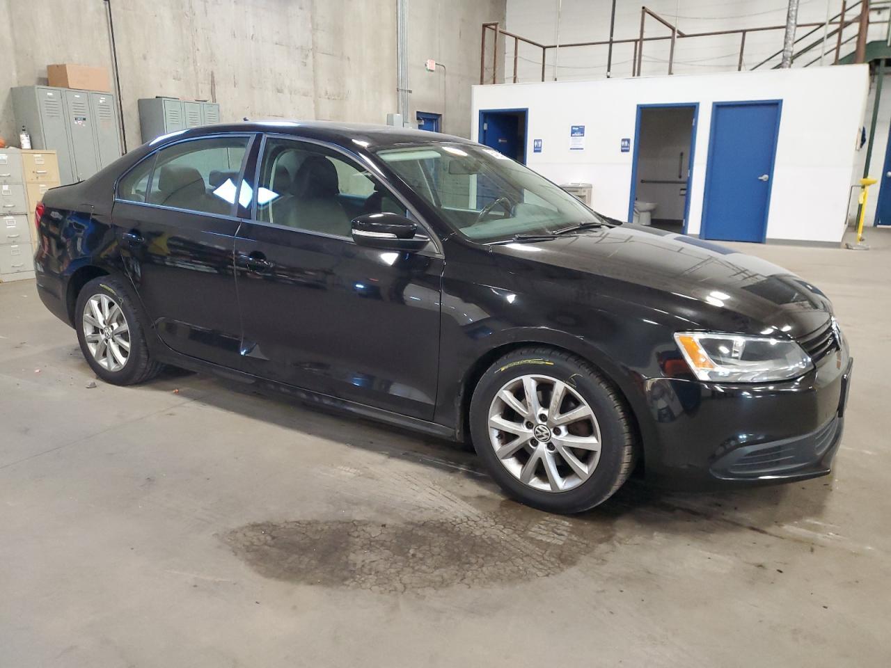 2011 VOLKSWAGEN JETTA