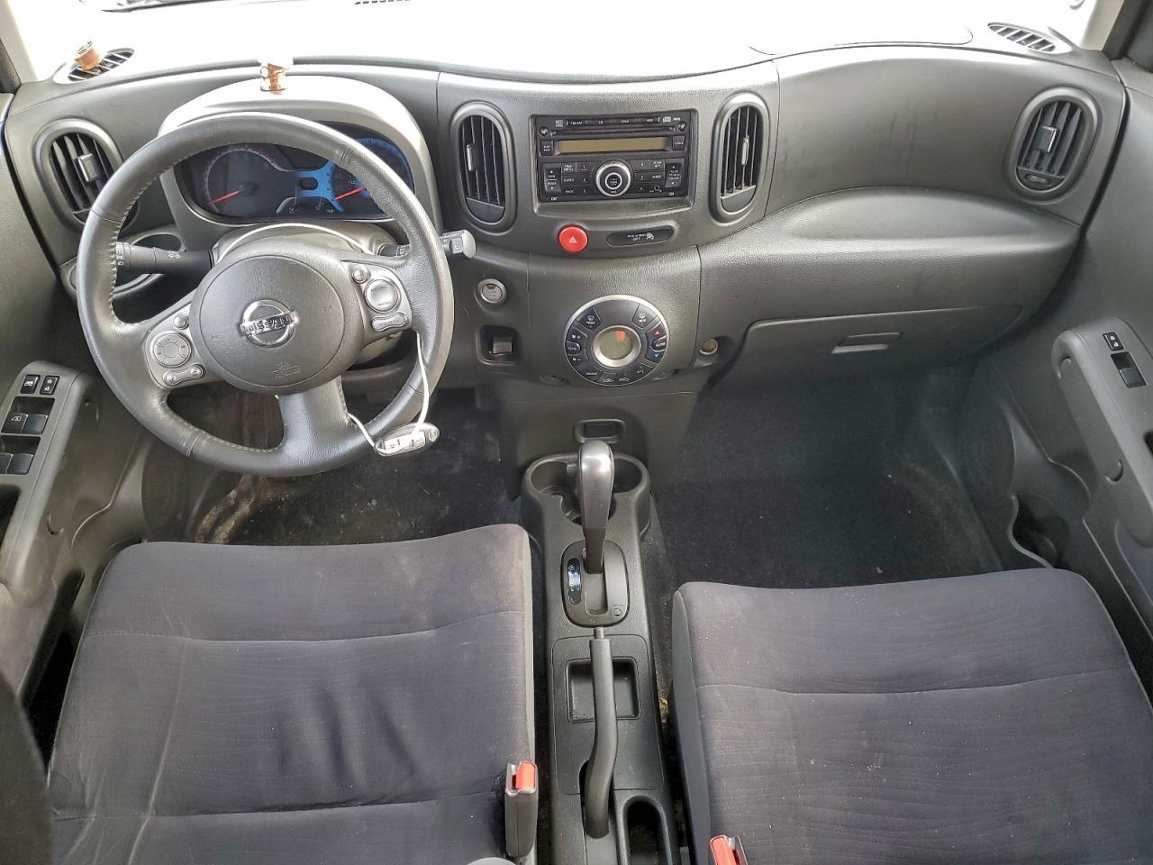 2010 NISSAN CUBE