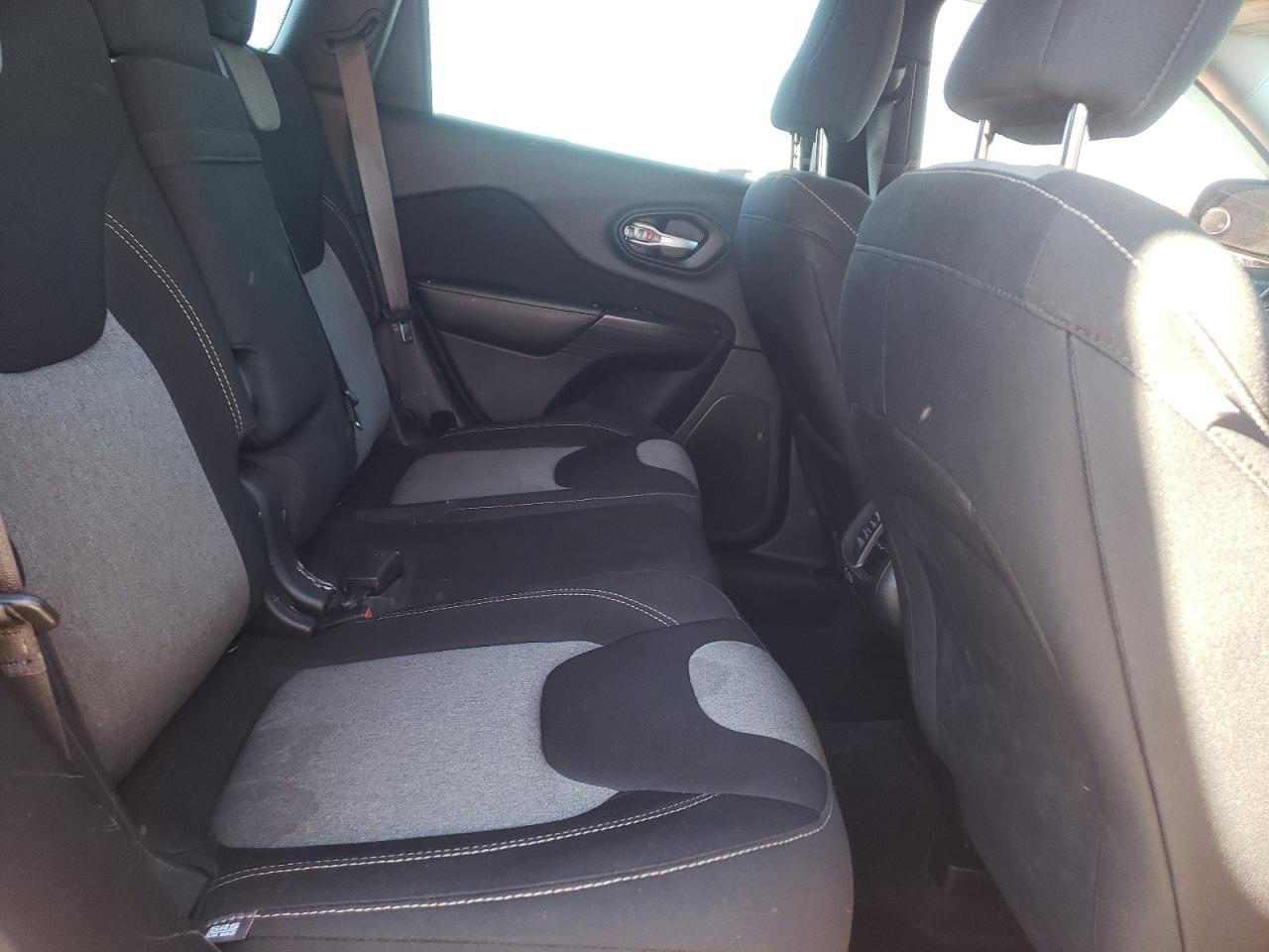 2016 JEEP CHEROKEE