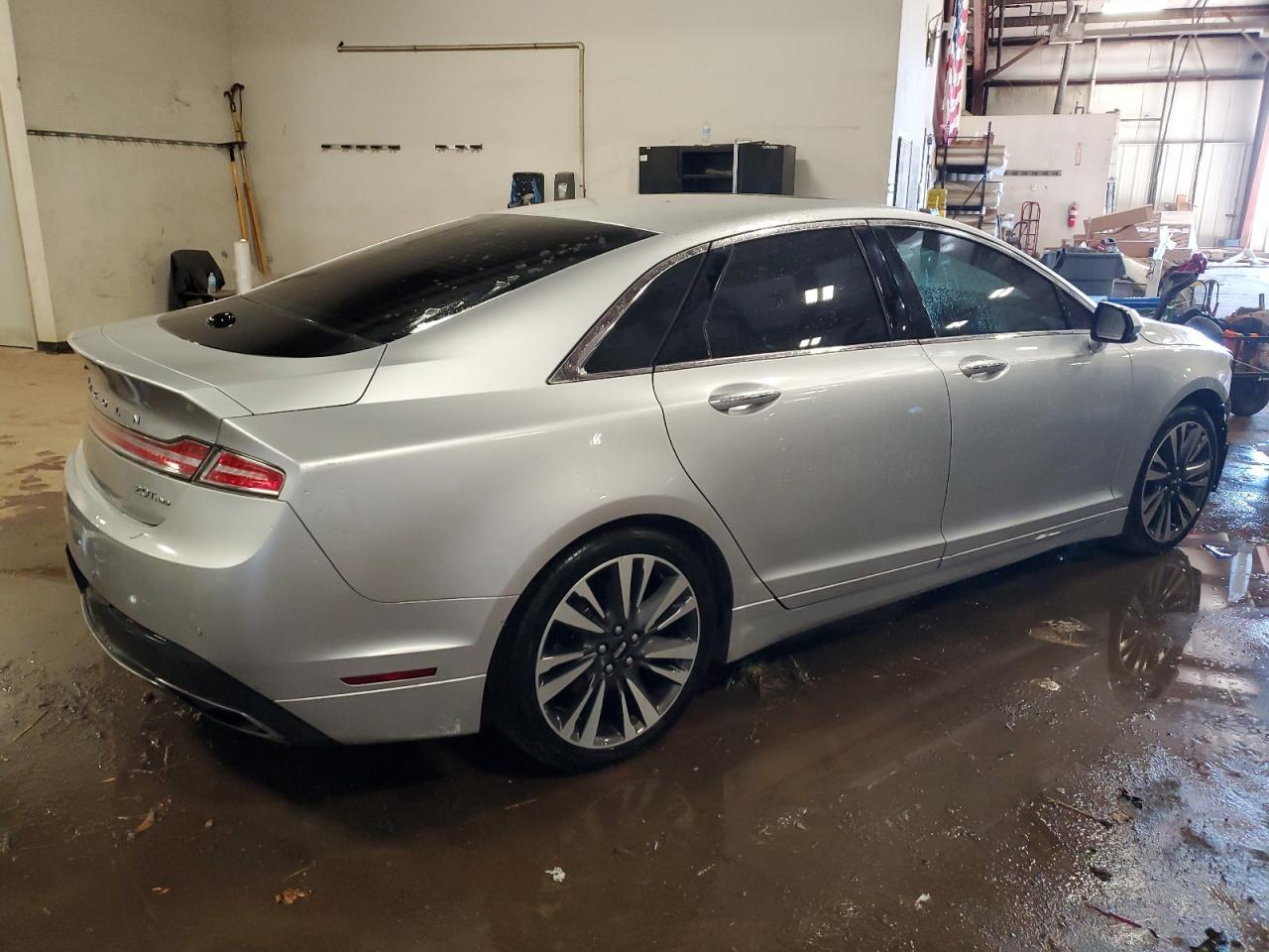 2017 LINCOLN MKZ