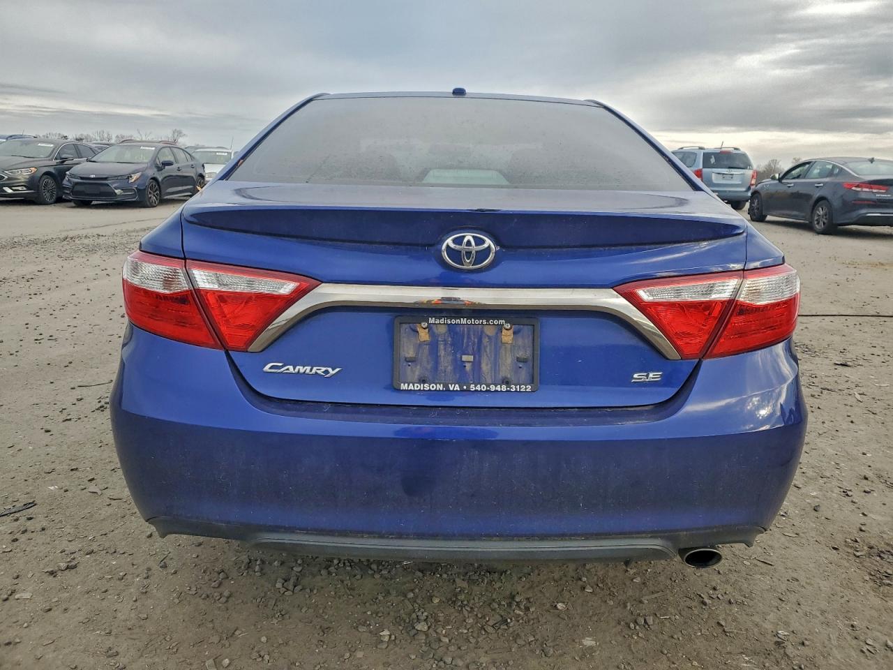 2016 TOYOTA CAMRY