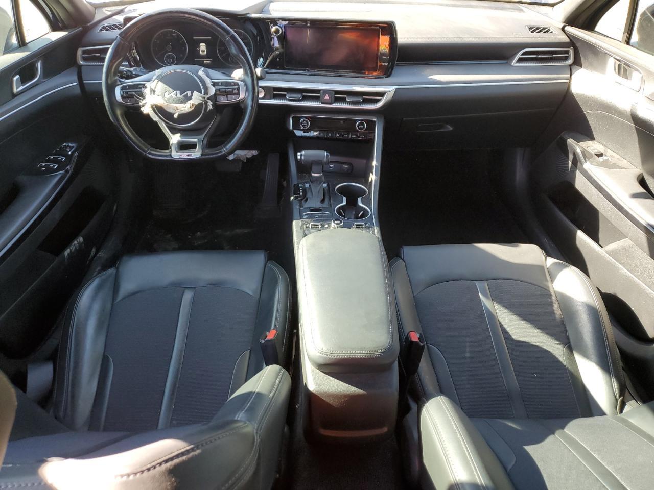 2022 KIA K5