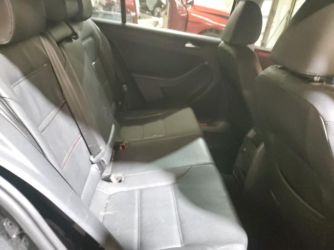 2012 VOLKSWAGEN JETTA