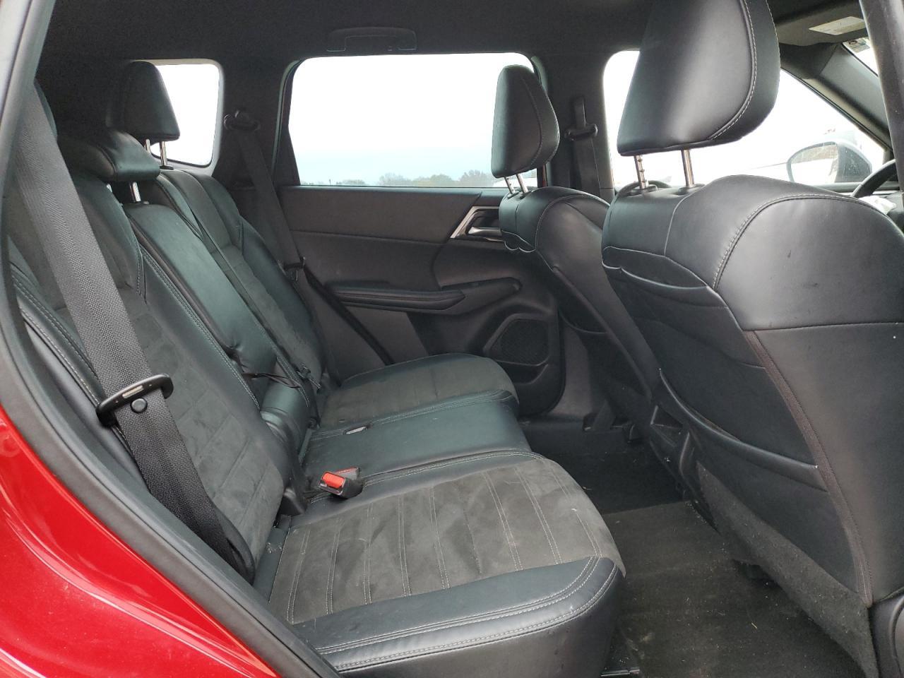2023 MITSUBISHI outlander