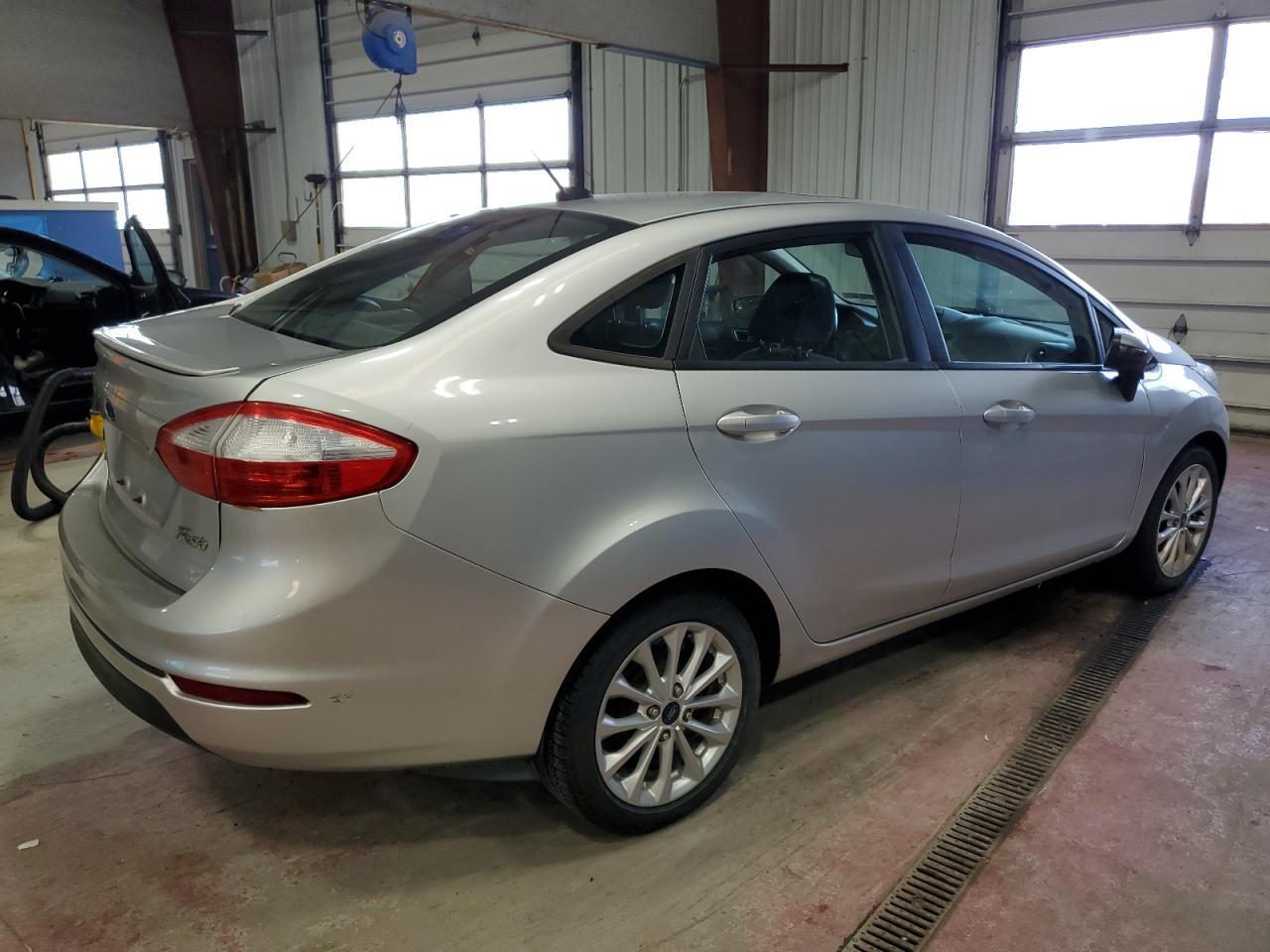 2014 FORD Fiesta