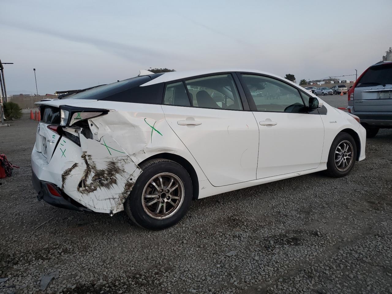 2019 TOYOTA PRIUS