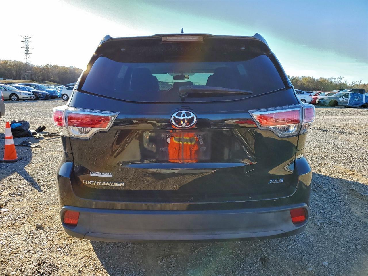 2014 TOYOTA HIGHLANDER