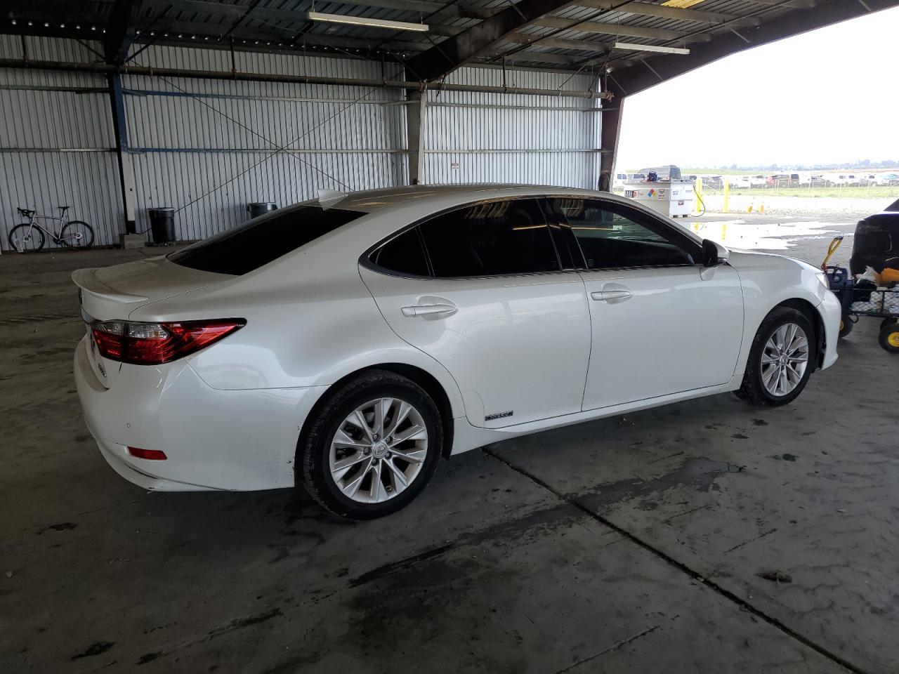 2015 LEXUS ES 300H