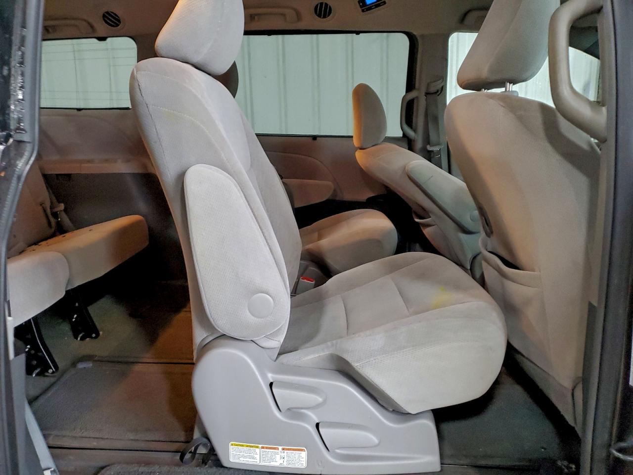 2015 TOYOTA SIENNA