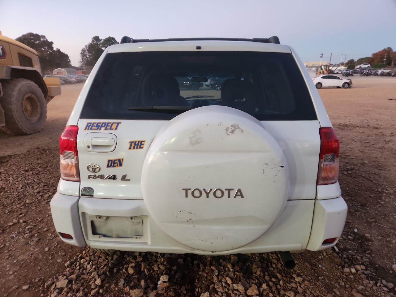 2002 TOYOTA RAV4