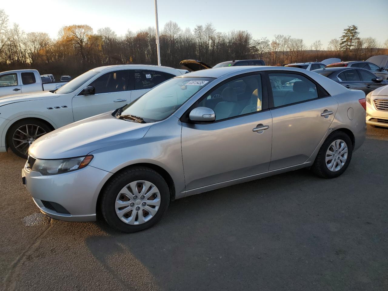 2010 KIA FORTE