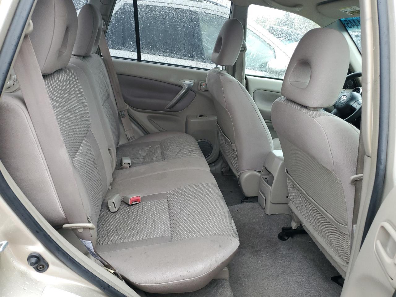 2004 TOYOTA RAV4