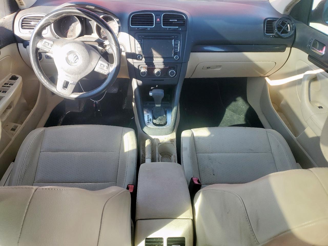 2010 VOLKSWAGEN JETTA
